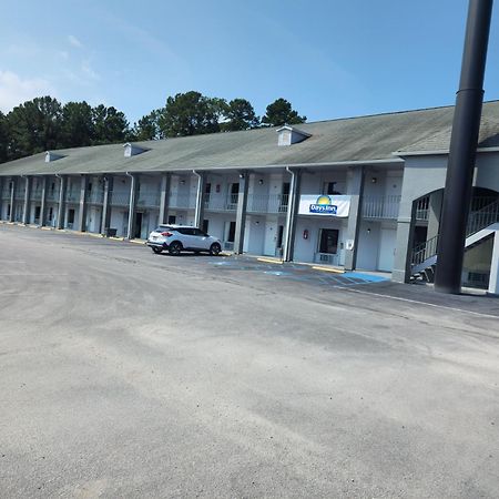 Days Inn By Wyndham Hardeeville Near Hilton Head Eksteriør billede