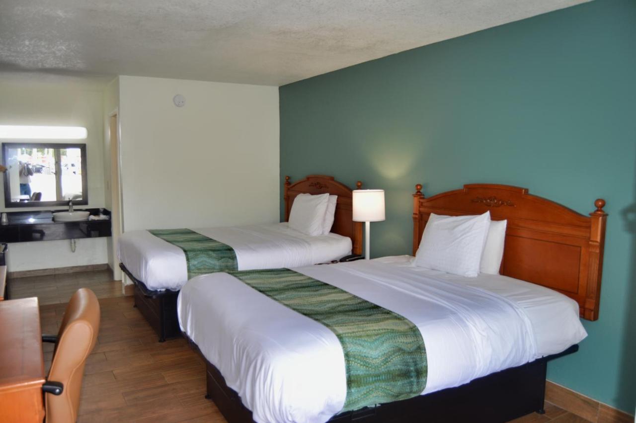 Days Inn By Wyndham Hardeeville Near Hilton Head Eksteriør billede