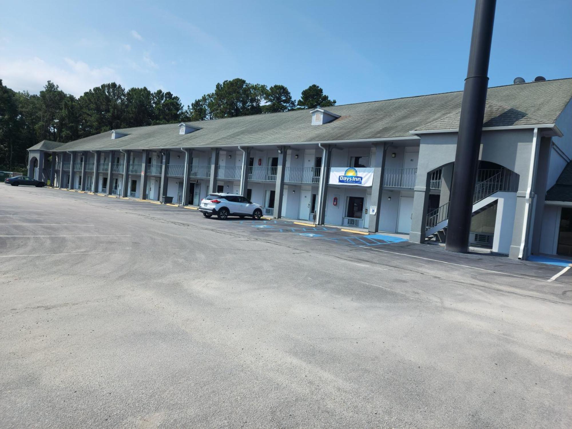 Days Inn By Wyndham Hardeeville Near Hilton Head Eksteriør billede