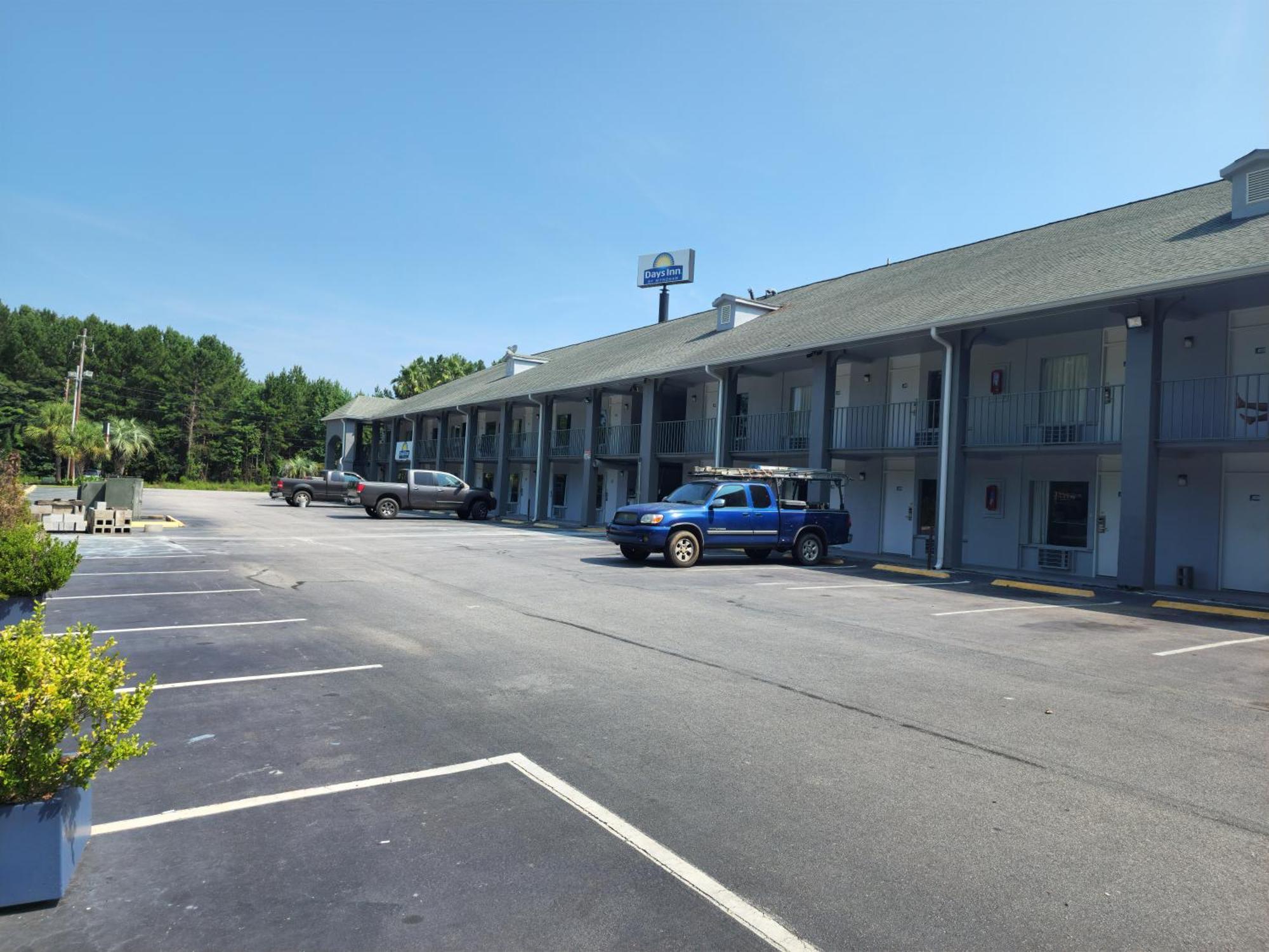 Days Inn By Wyndham Hardeeville Near Hilton Head Eksteriør billede
