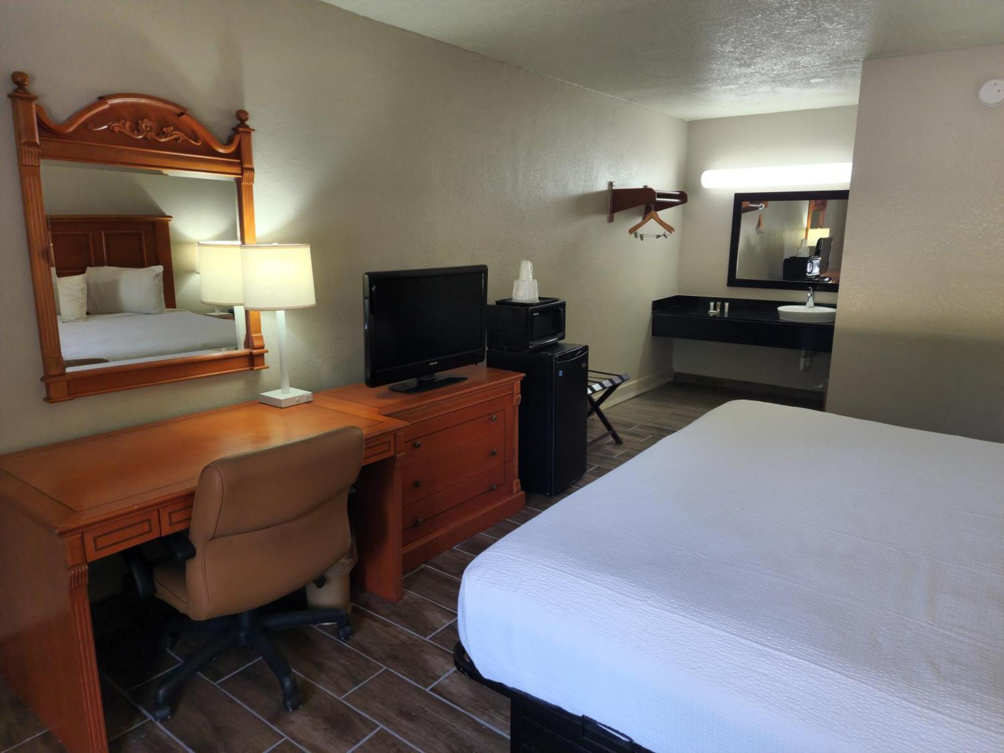 Days Inn By Wyndham Hardeeville Near Hilton Head Eksteriør billede