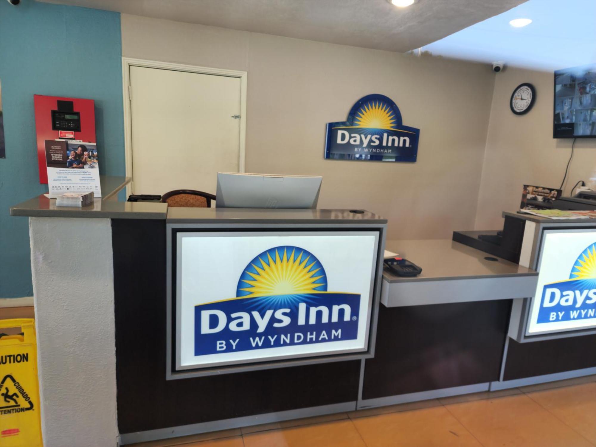 Days Inn By Wyndham Hardeeville Near Hilton Head Eksteriør billede