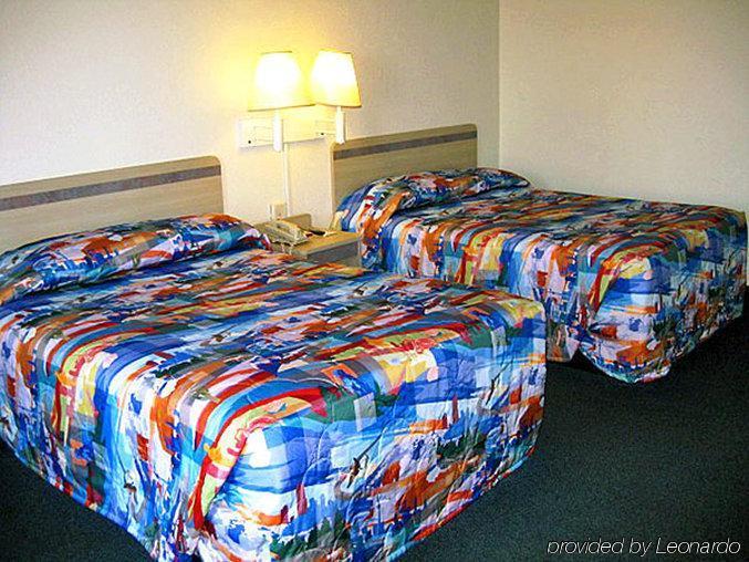 Days Inn By Wyndham Hardeeville Near Hilton Head Eksteriør billede